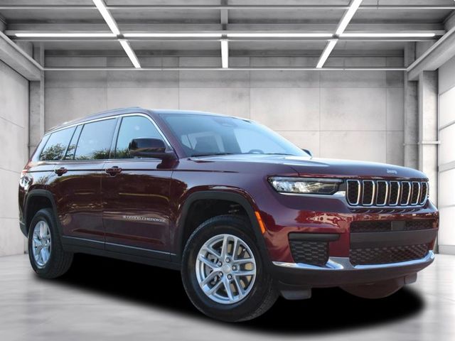 2025 Jeep Grand Cherokee L Laredo's photo
