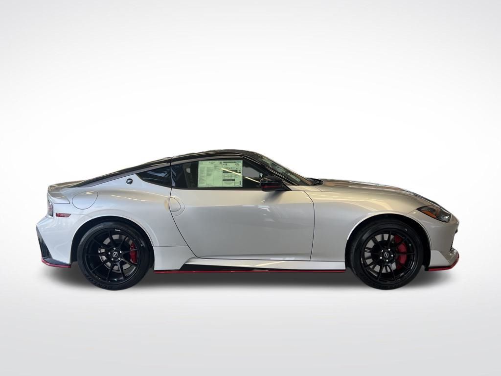 2024 Nissan Z Nismo photo 5