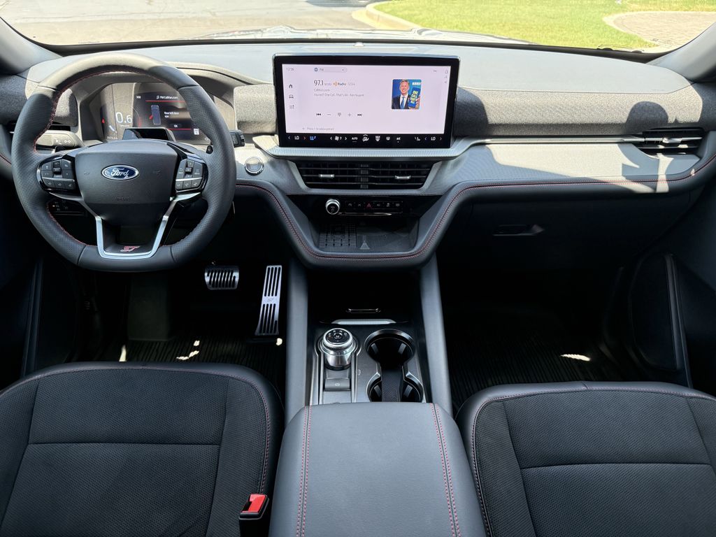 2025 Ford Explorer ST photo 2
