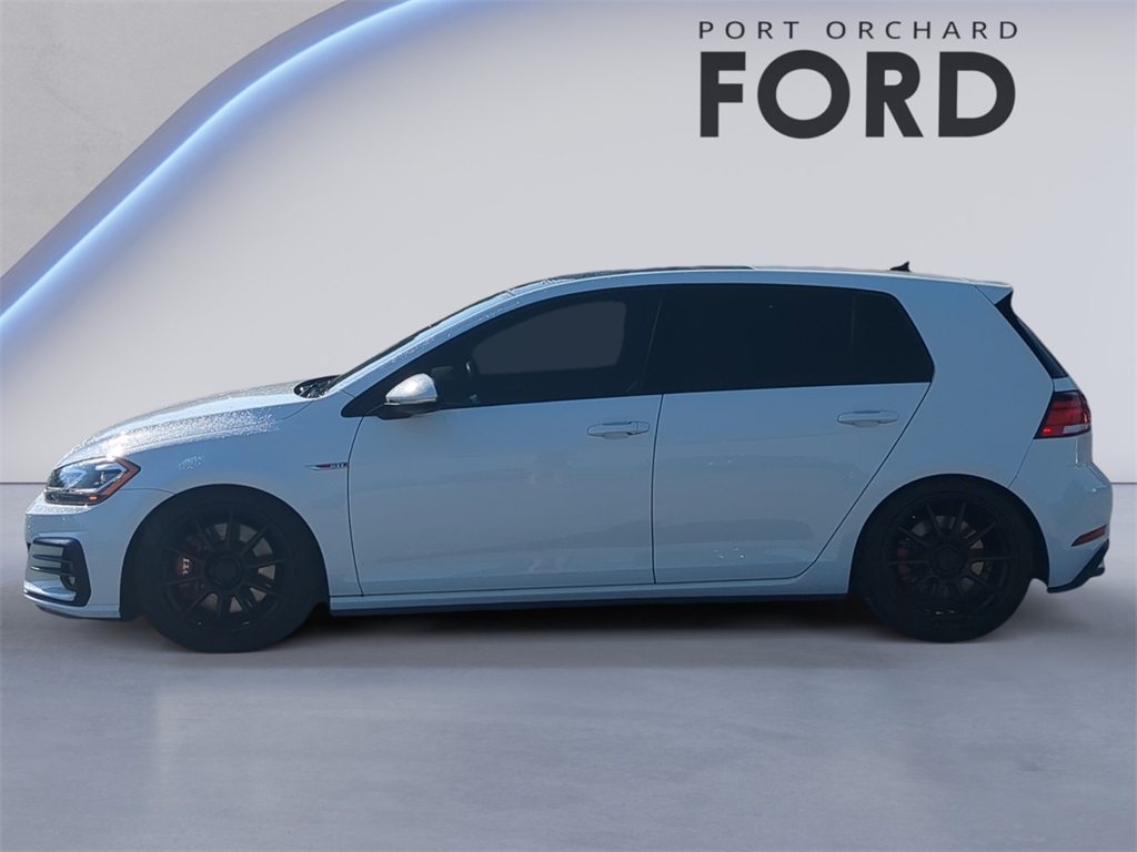 2019 Volkswagen Golf GTI SE photo 2