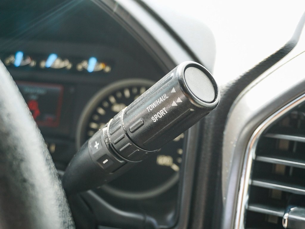 2016 Ford F-150 XLT photo 21
