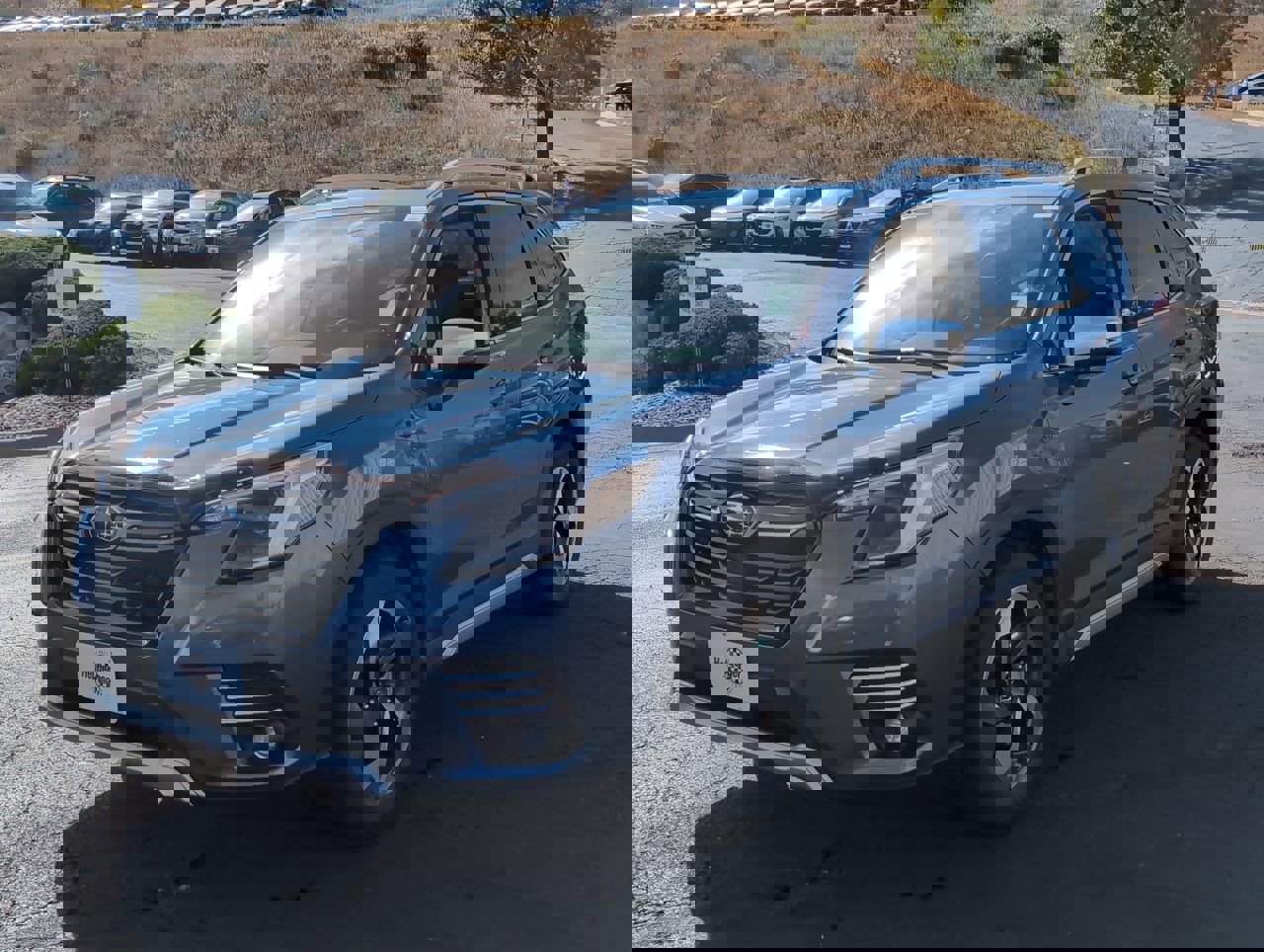 2024 Subaru Forester Touring photo 3