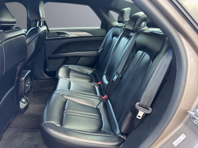 2020 Lincoln MKZ Standard photo 23