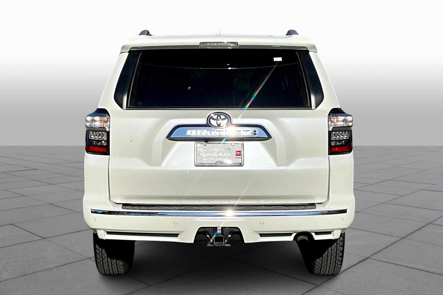 2023 Toyota 4Runner Limited photo 4