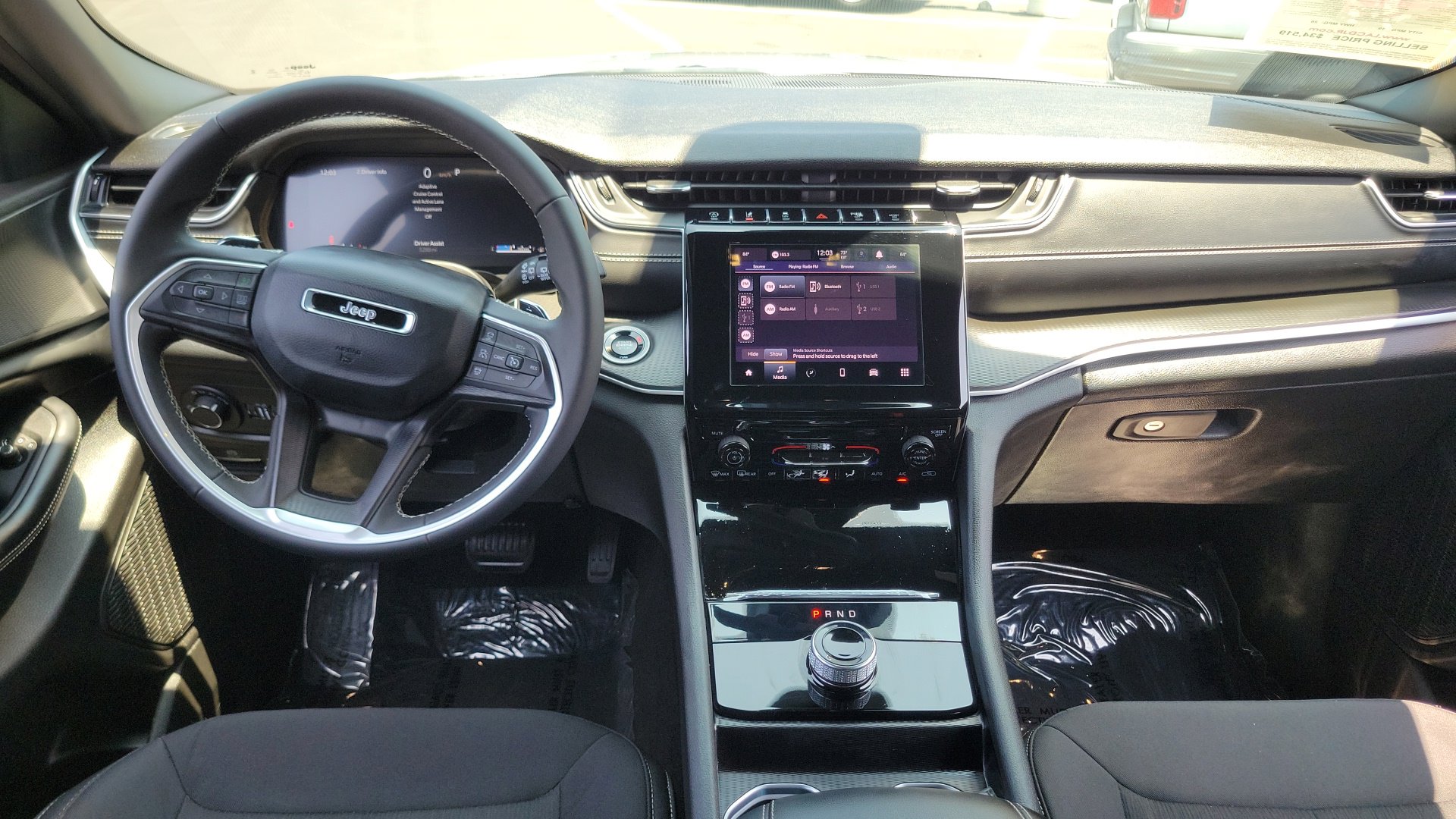 2025 Jeep Grand Cherokee Laredo X photo 7