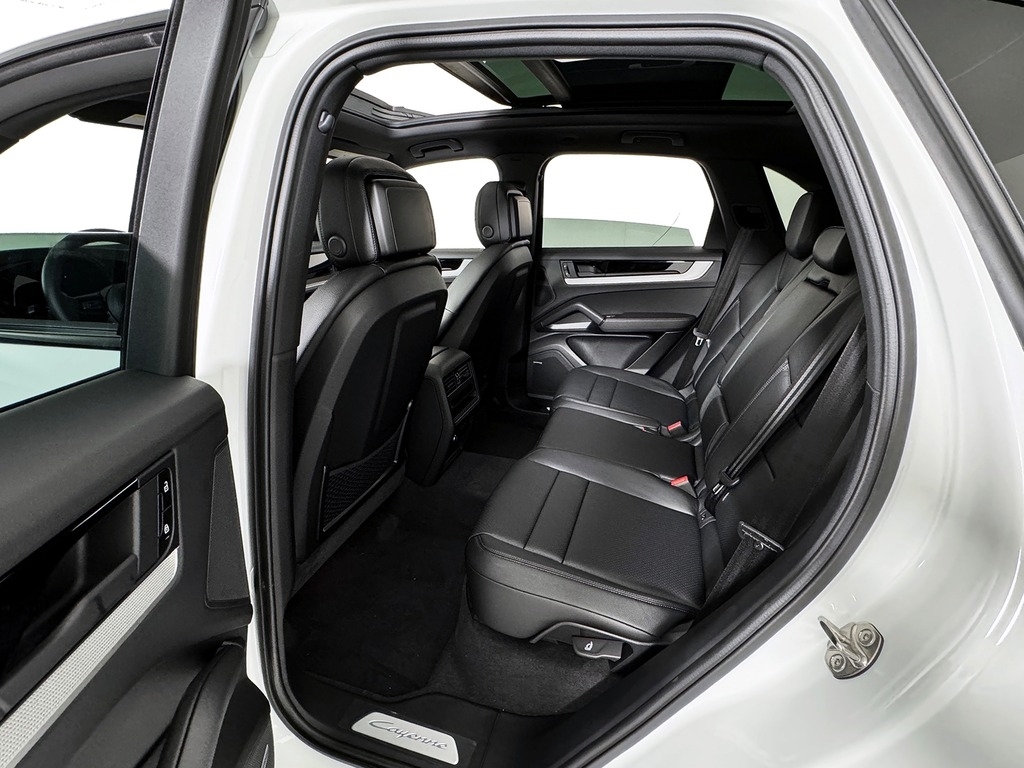 New 2024 Porsche Cayenne SUV in Jericho RDA14254 Porsche Gold Coast