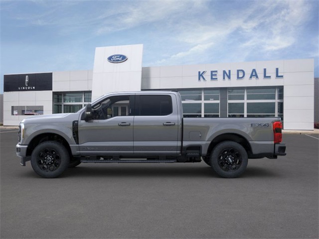 2025 Ford F-250 photo 3