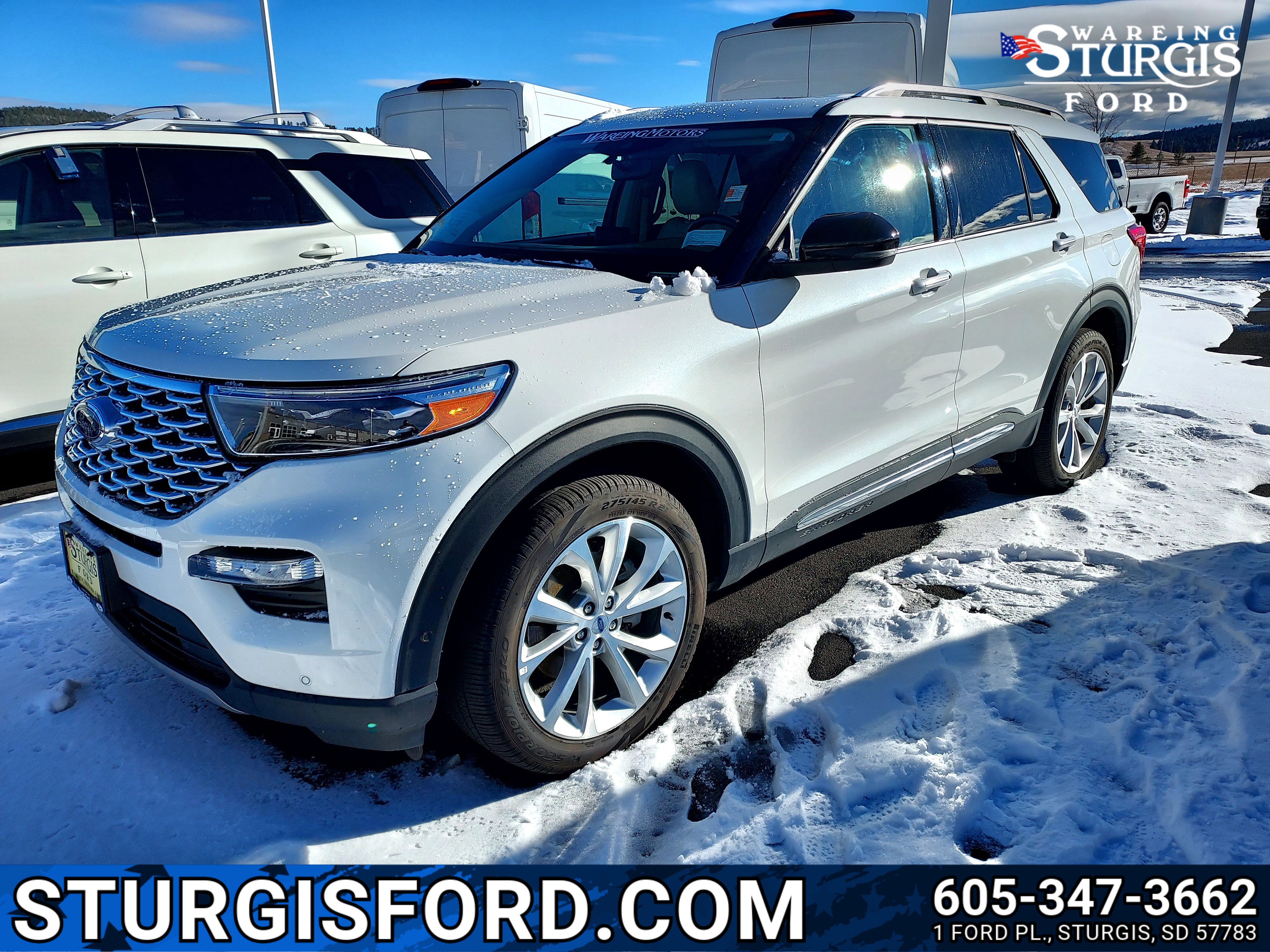 2024 Ford Explorer Platinum's photo