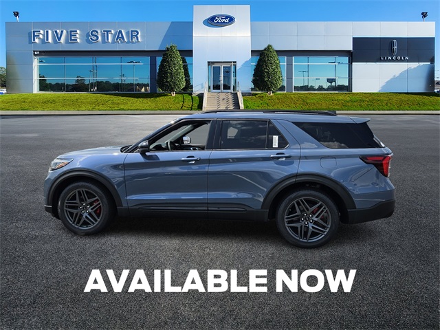 2025 Ford Explorer ST photo 4
