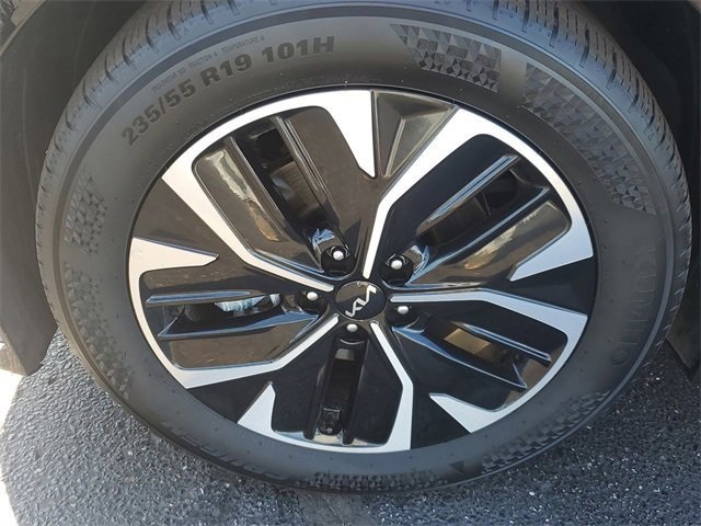 2022 Kia EV6 Wind photo 7