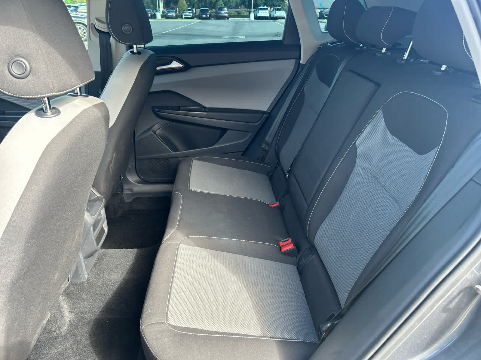 2022 Volkswagen Taos S photo 8