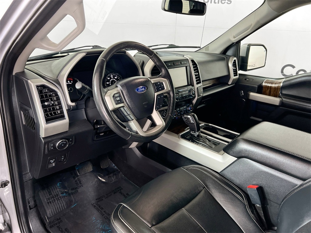2020 Ford F-150 Lariat photo 3
