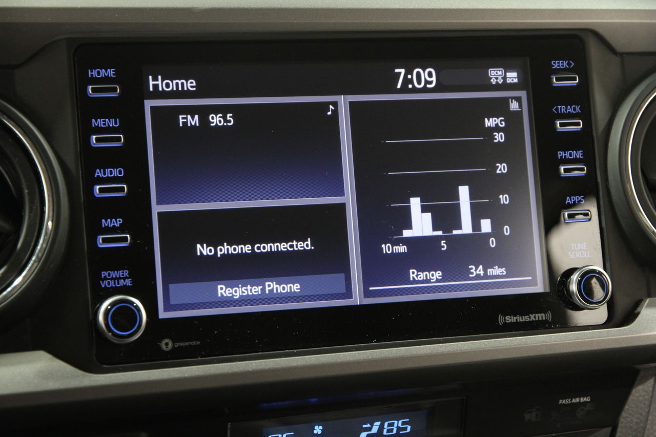 2022 Toyota Tacoma SR5 photo 10