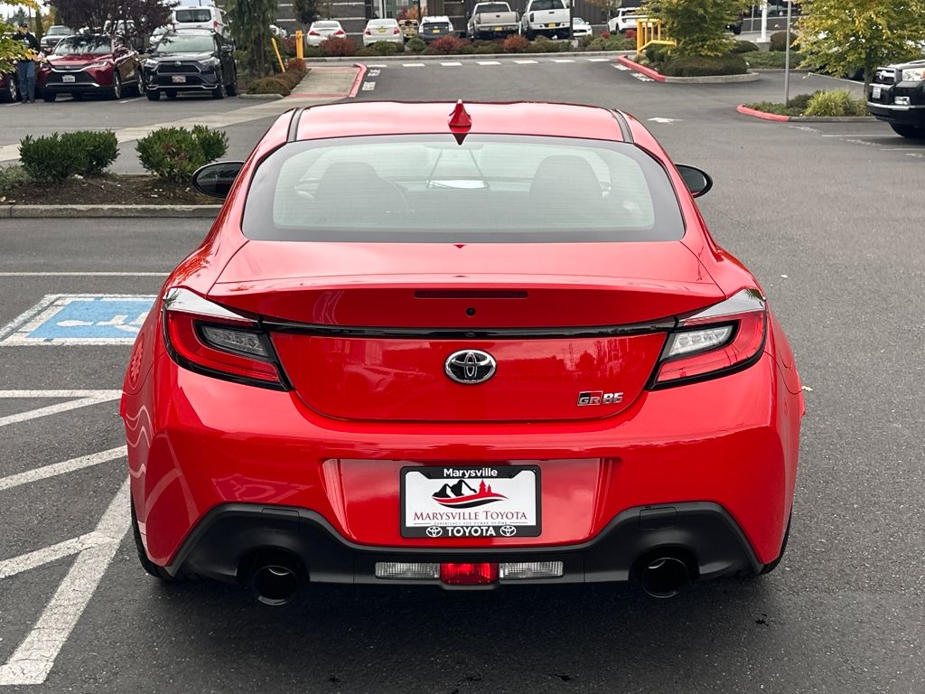 2025 Toyota GR86 photo 4