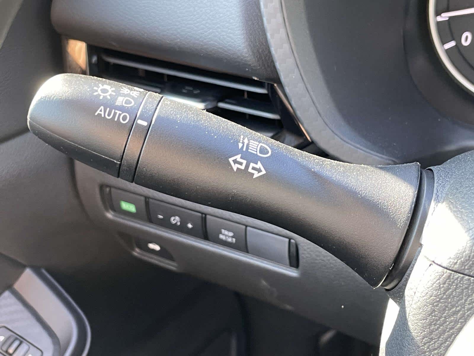 2025 Nissan Sentra SV photo 24