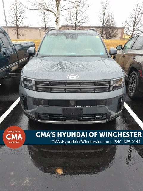 2025 Hyundai Santa Fe Limited's photo