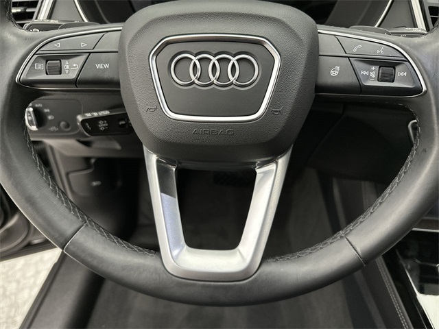 2025 Audi Q5 45 S line Premium Plus photo 5