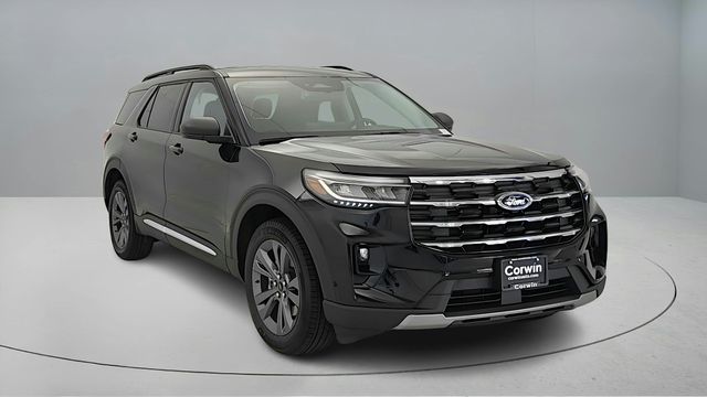 2025 Ford Explorer Active's photo