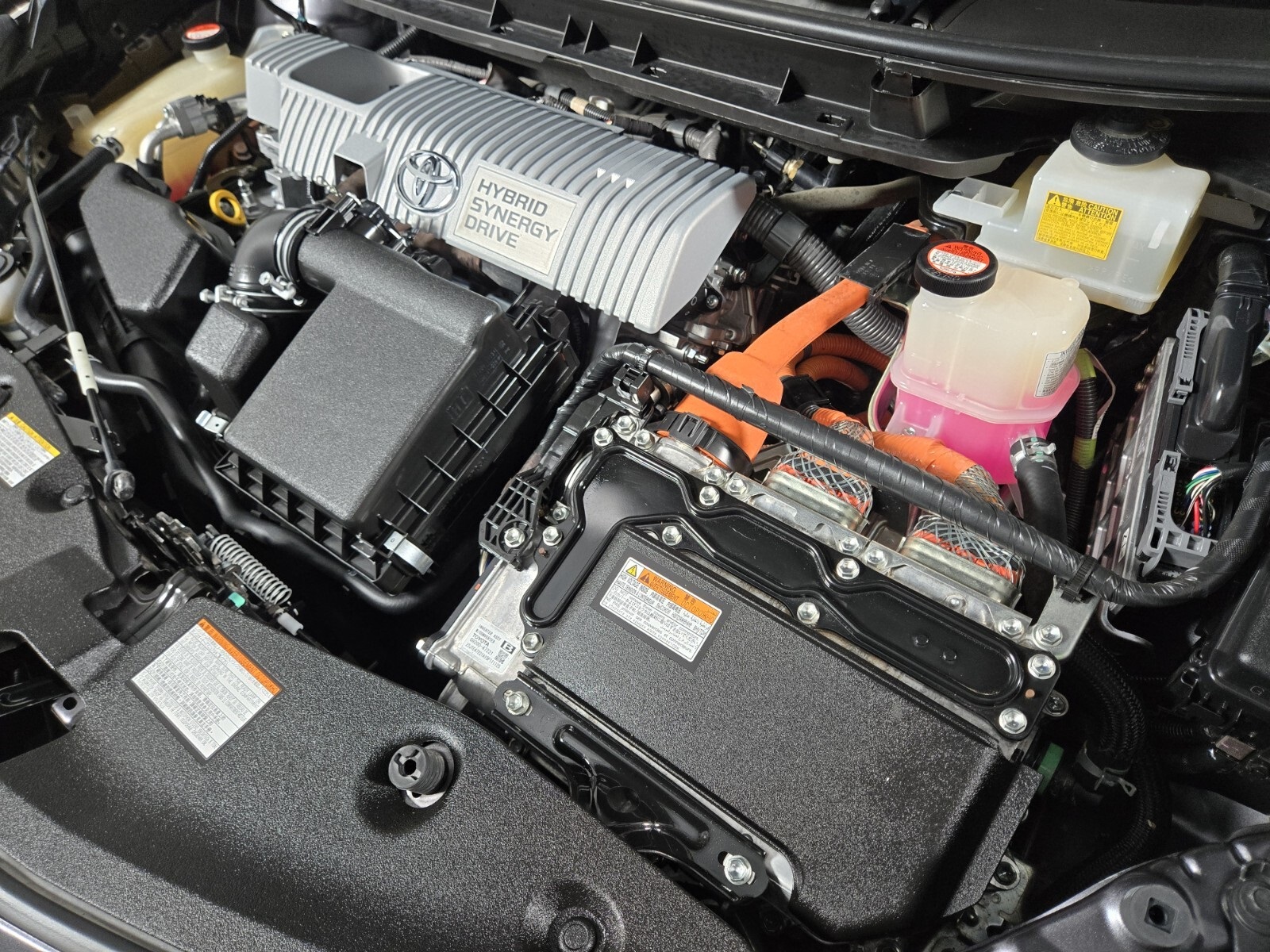 2015 Toyota Prius V Four photo 20