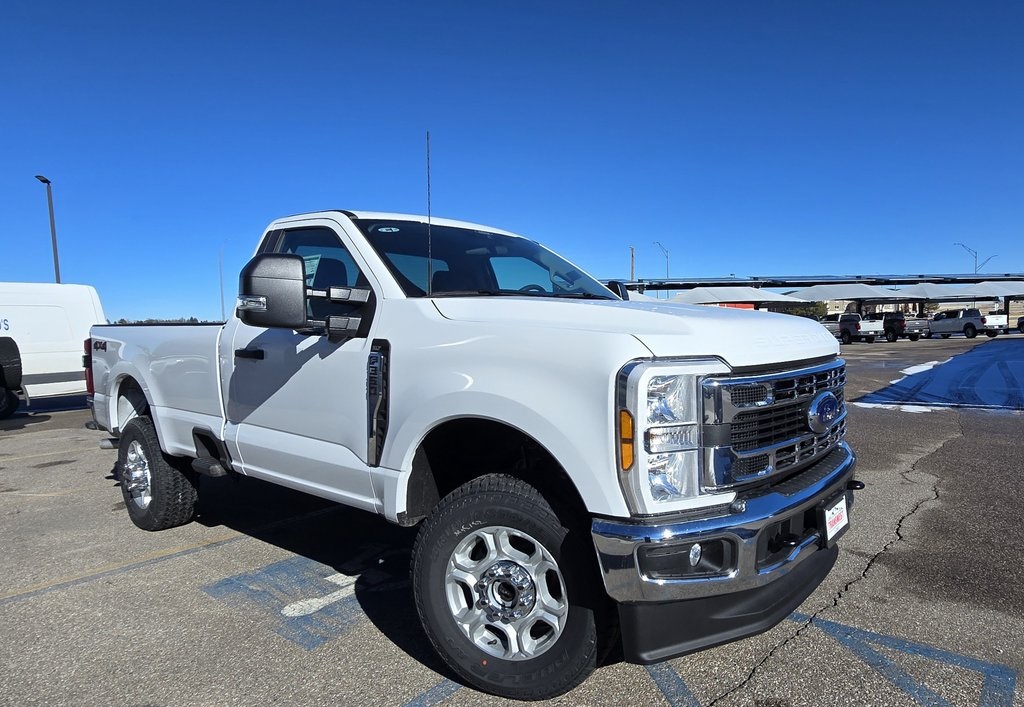 2025 Ford F-350 photo 4