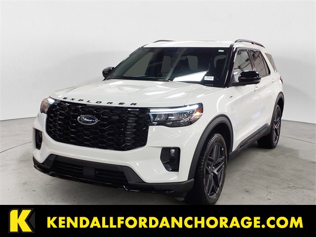 2025 Ford Explorer ST-LINE's photo
