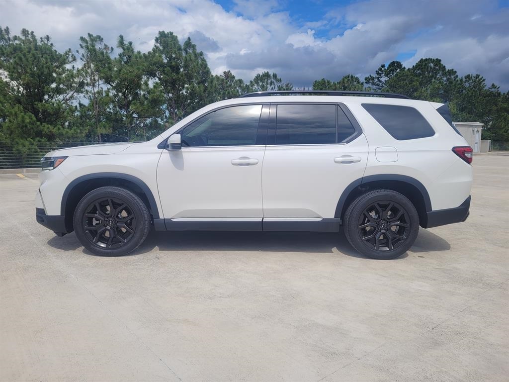 2025 Honda Pilot Touring photo 4