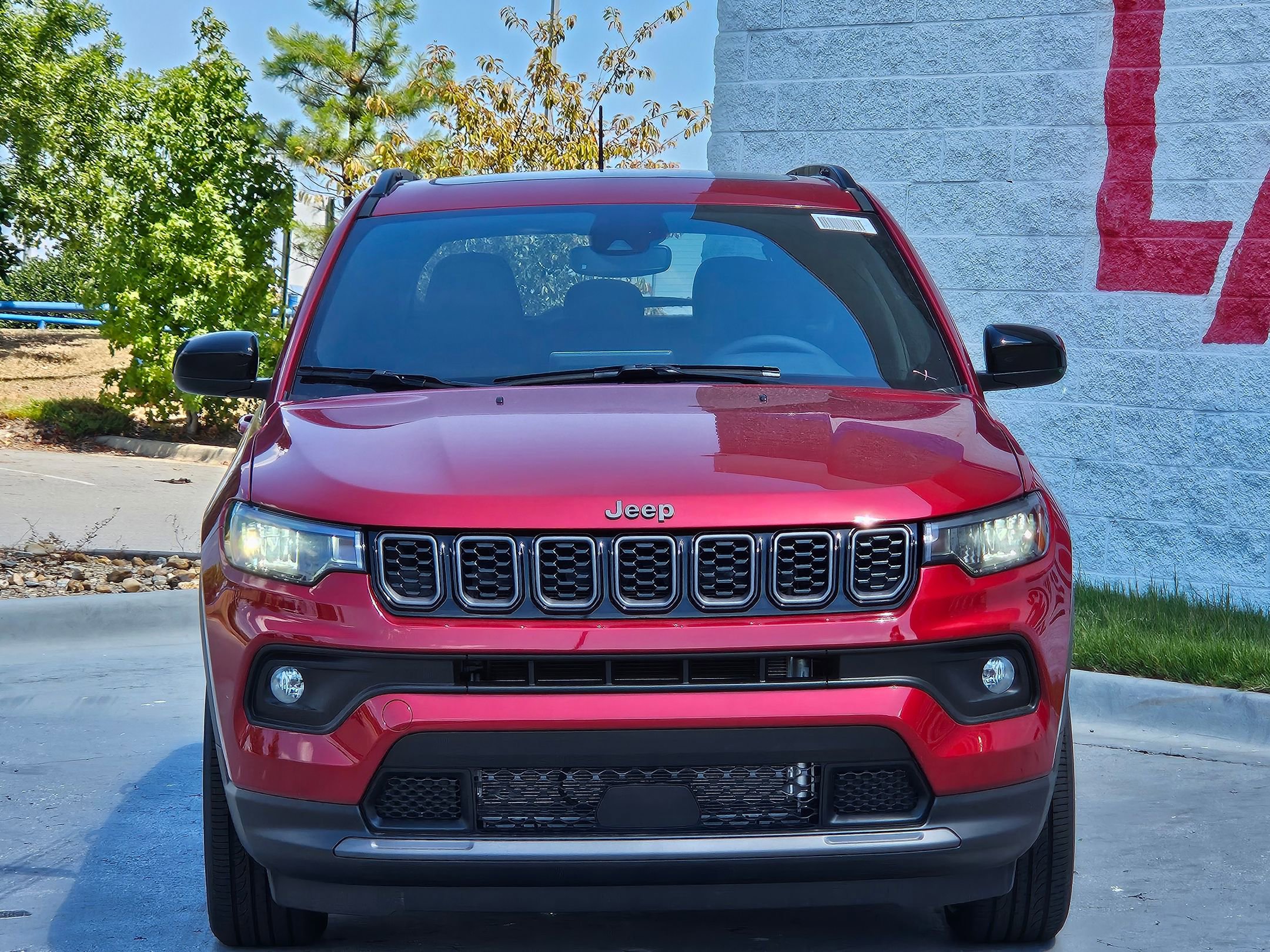 2025 Jeep Compass North Edition Latitude photo 2