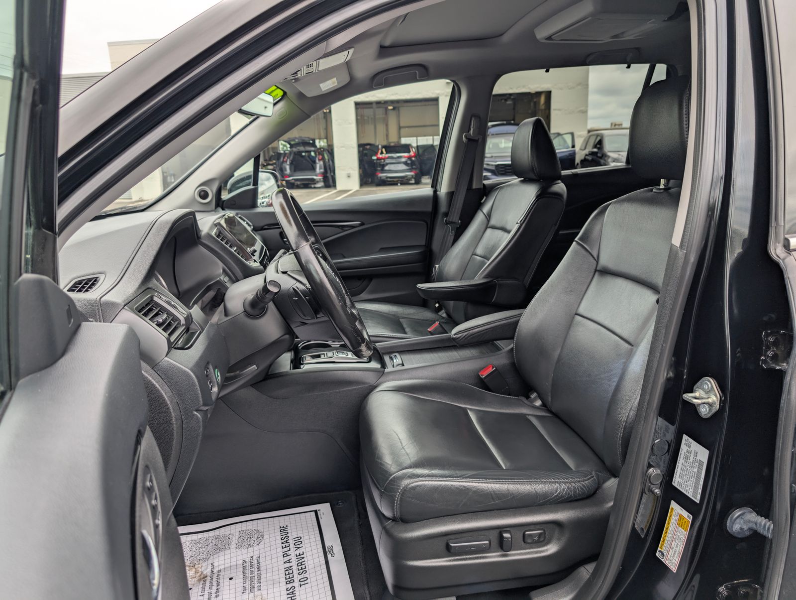 2020 Honda Pilot Touring photo 8