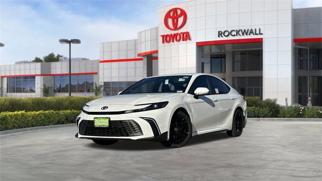 2026 Toyota Camry SE's photo