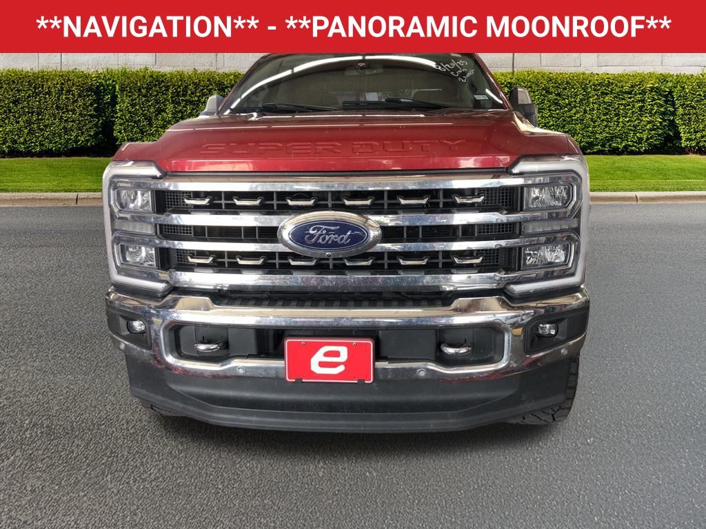 2023 Ford F-250 Lariat photo 2