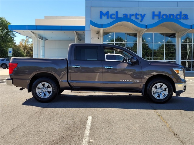 Used 2019 Nissan Titan SV with VIN 1N6AA1EK9KN515454 for sale in Little Rock