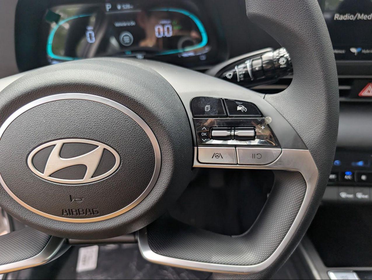 2025 Hyundai Elantra Hybrid Blue photo 14