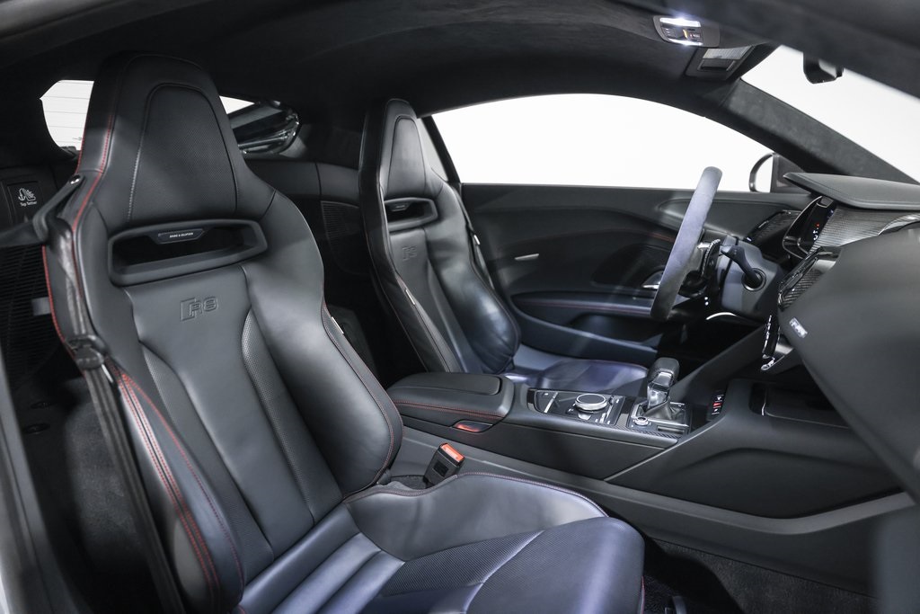 2018 Audi R8 5.2 Plus photo 22