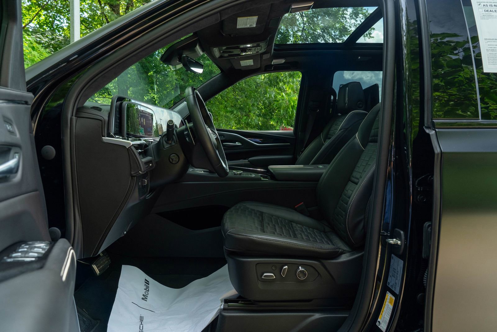 2023 Cadillac Escalade V-Series photo 20