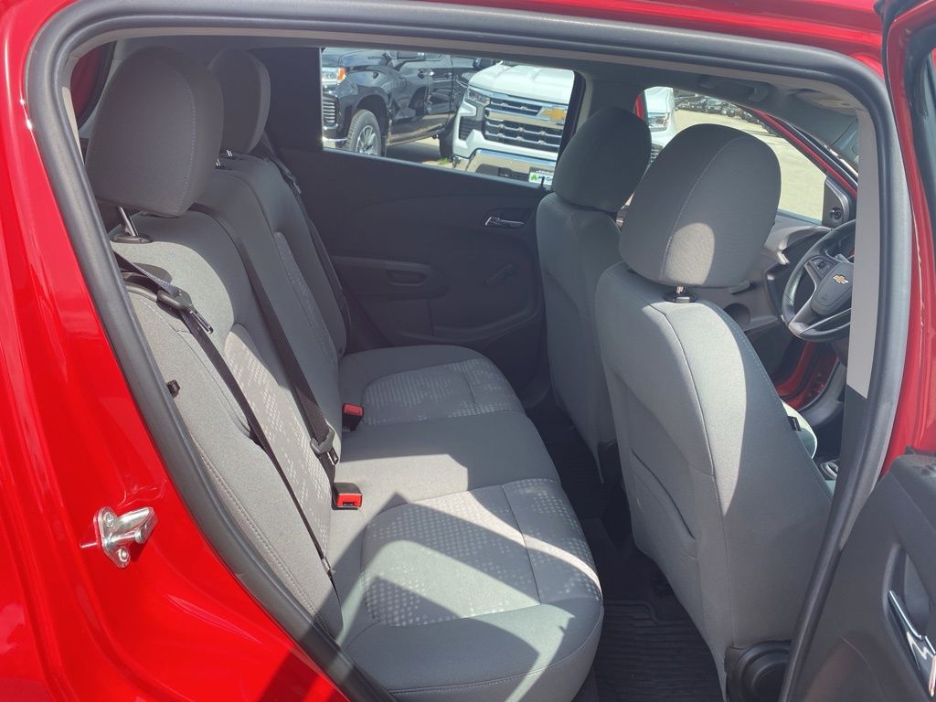 2013 Chevrolet Sonic LS photo 14