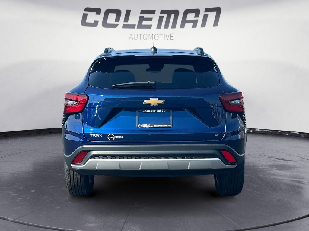 2024 Chevrolet Trax LT photo 4