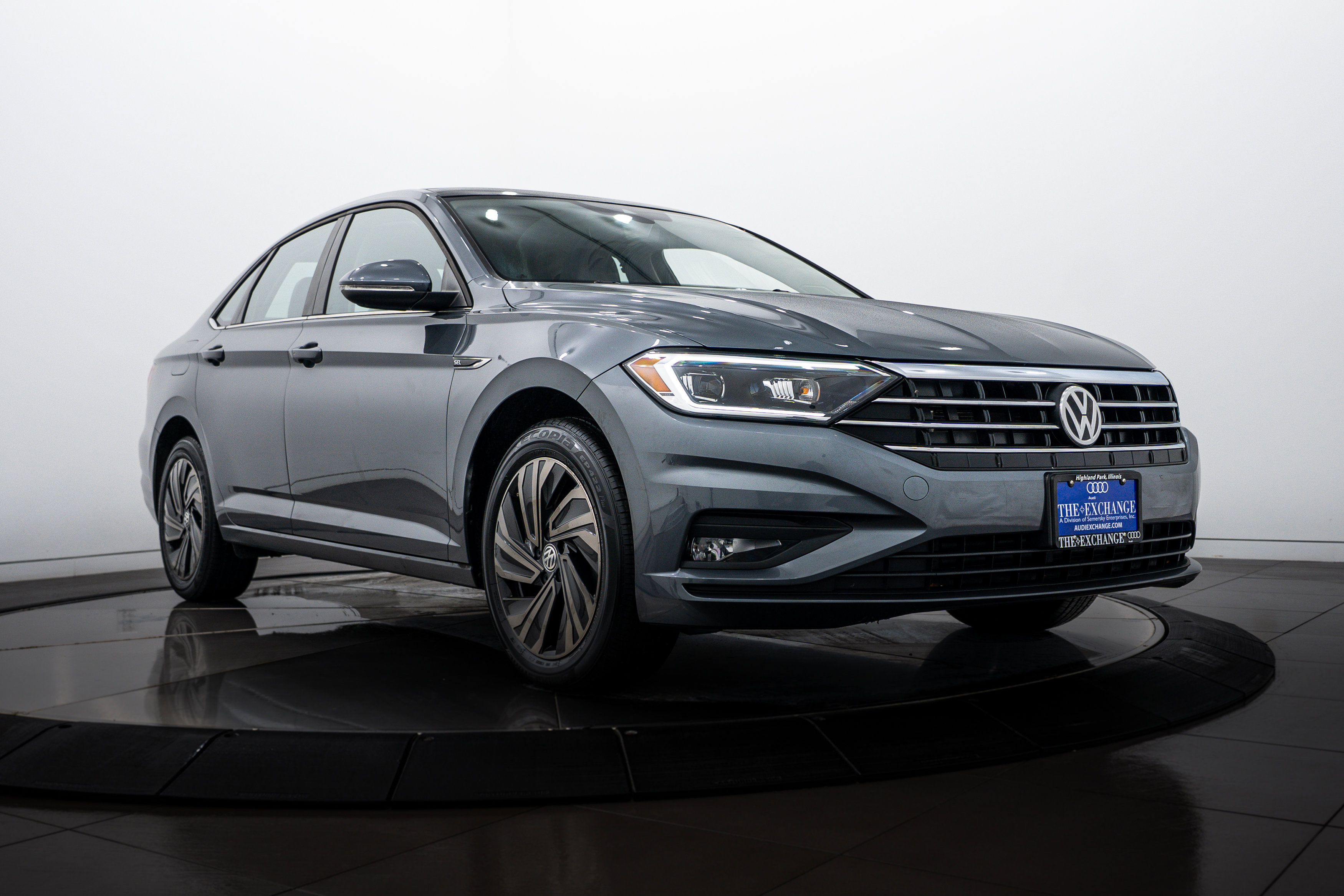 2019 Volkswagen Jetta SEL Premium's photo