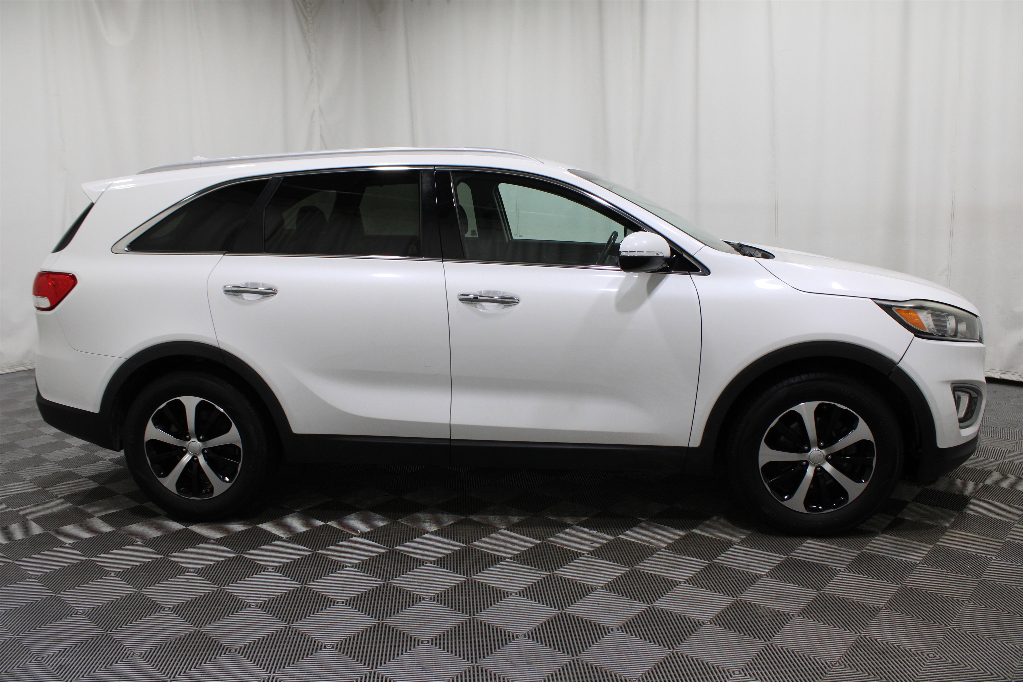 2017 Kia Sorento EX photo 8