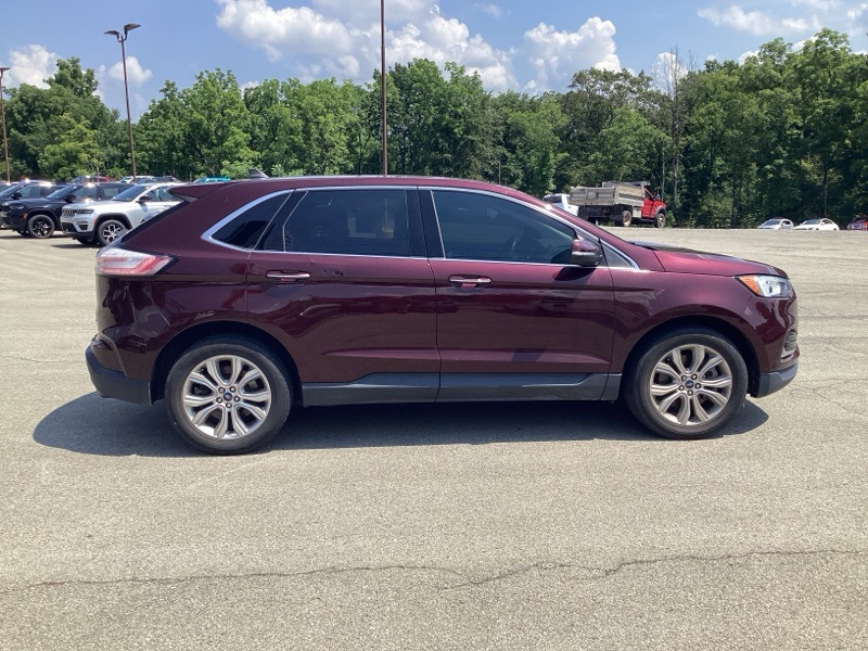 2021 Ford Edge Titanium photo 8