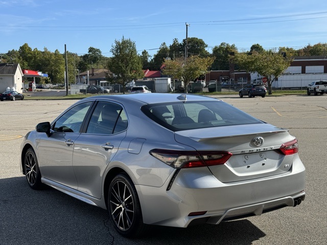 2024 Toyota Camry SE photo 6