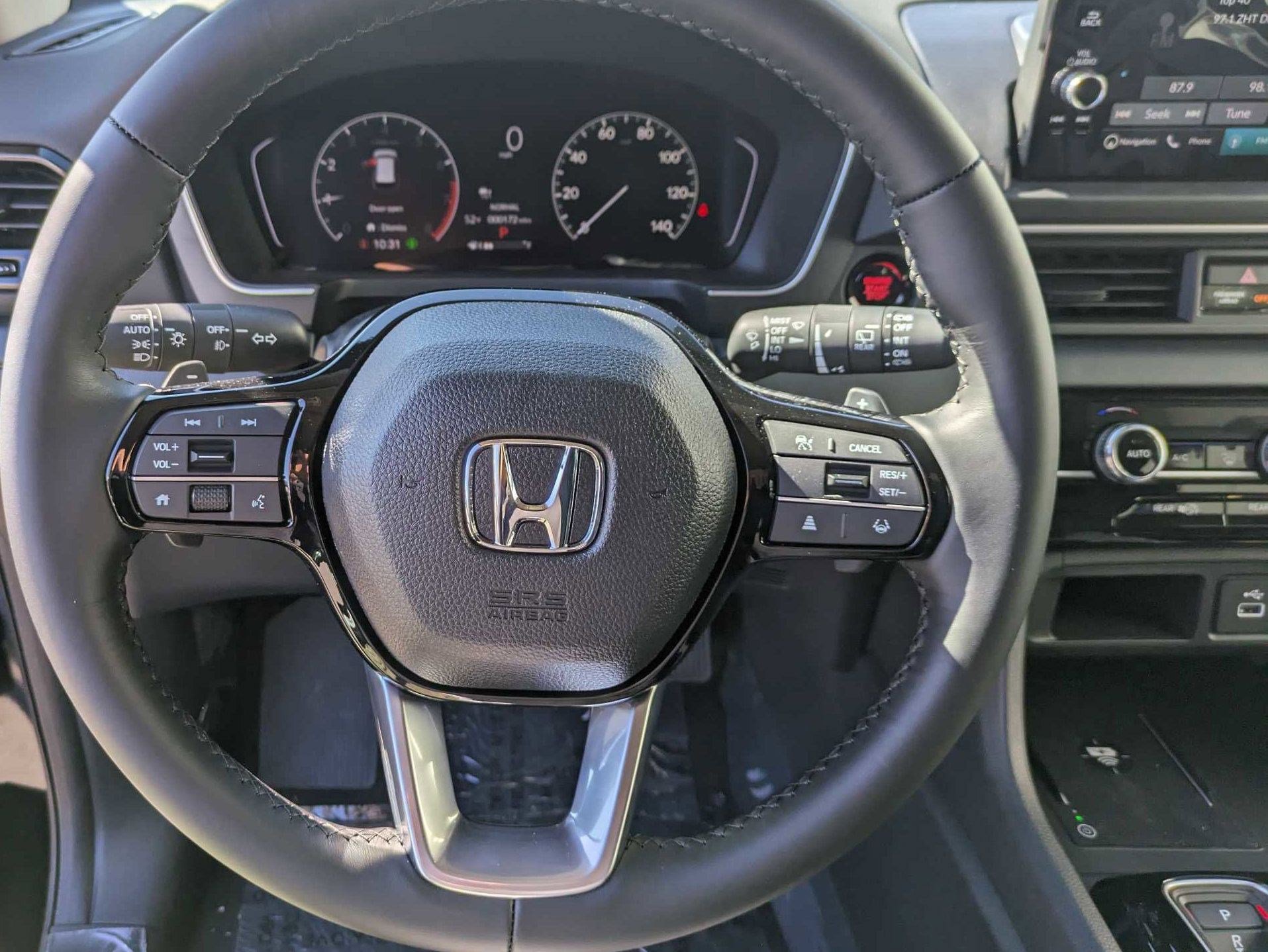 2025 Honda Pilot Touring photo 10