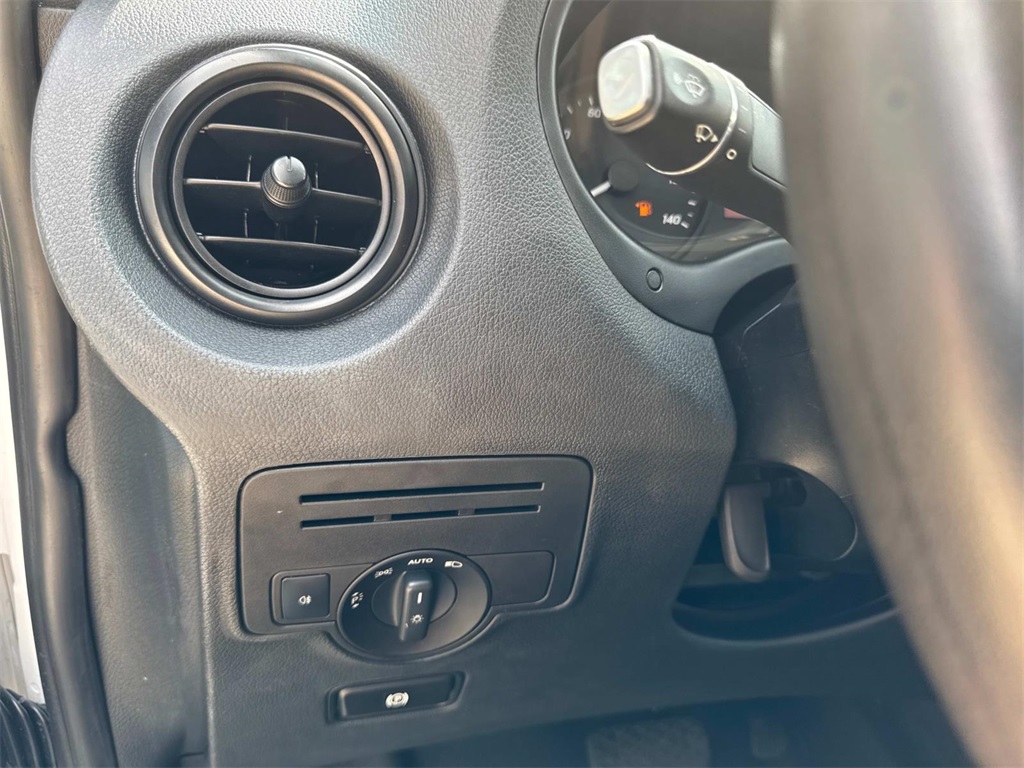 2020 Mercedes Benz Metris Cargo Van photo 20
