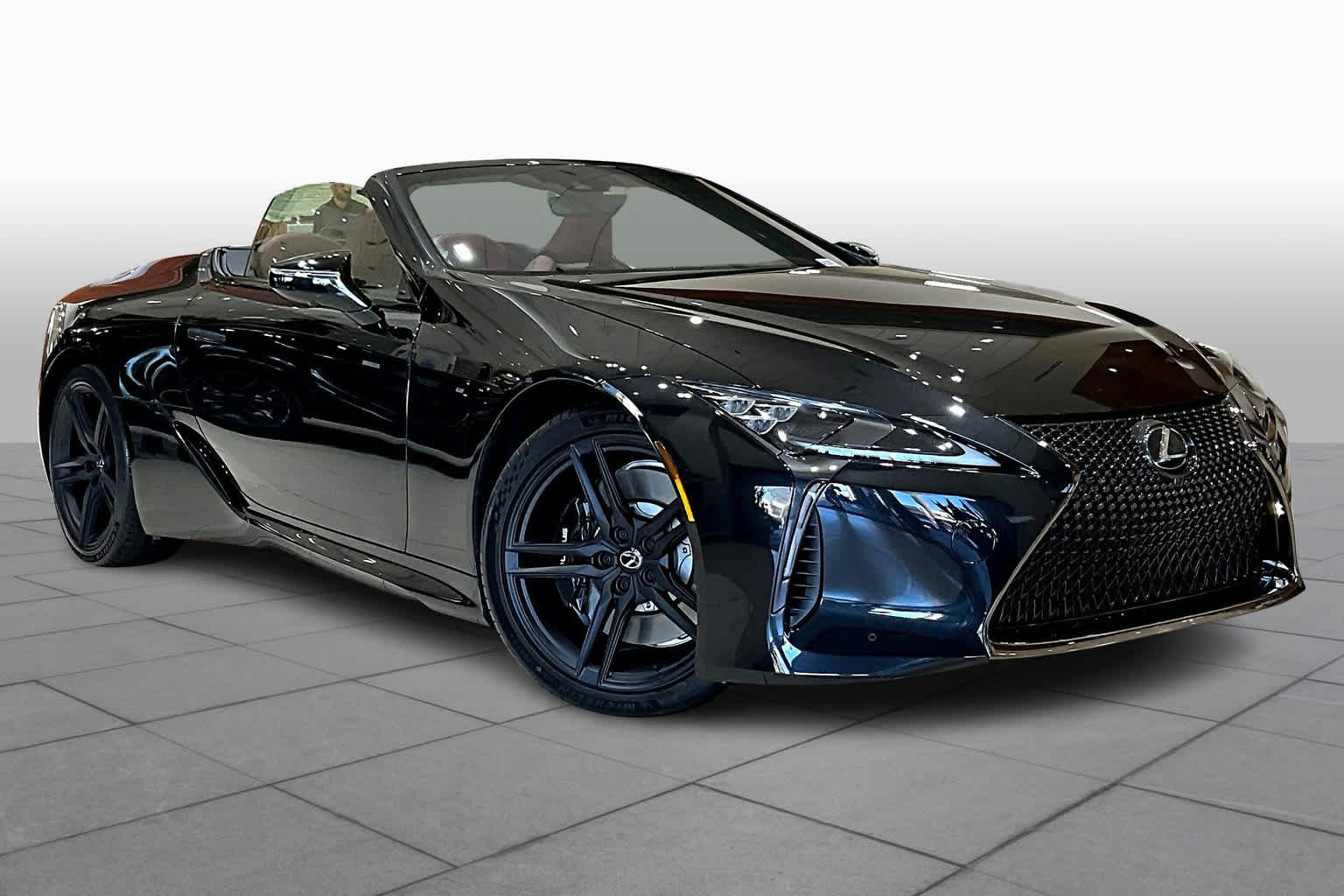2025 Lexus LC 500 photo 2