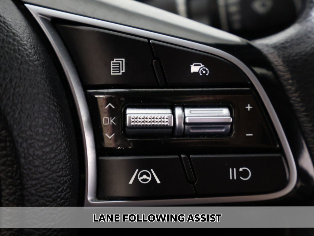 2024 Kia Forte LXS photo 3