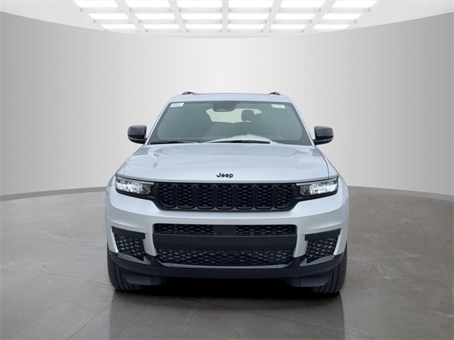 2025 Jeep Grand Cherokee Altitude X photo 2