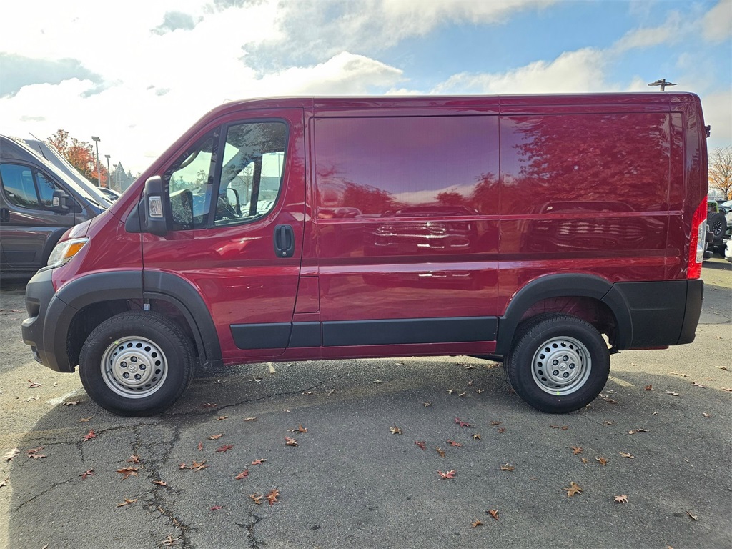 2026 Ram ProMaster 1500 Tradesman photo 3