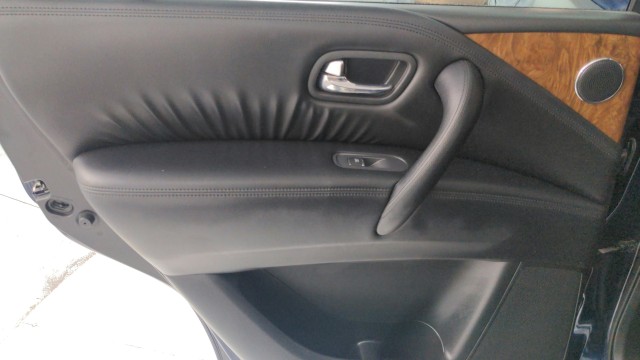 Used 2023  Nissan SL image 26