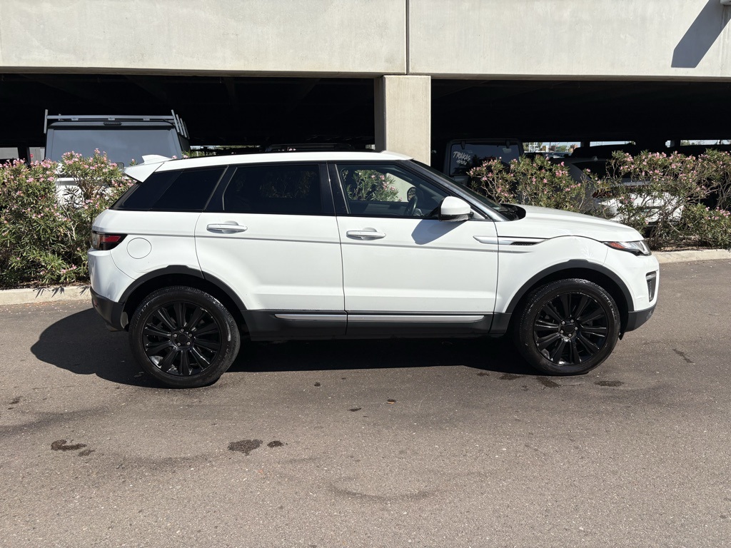 2017 Land Rover Range Rover Evoque HSE photo 2