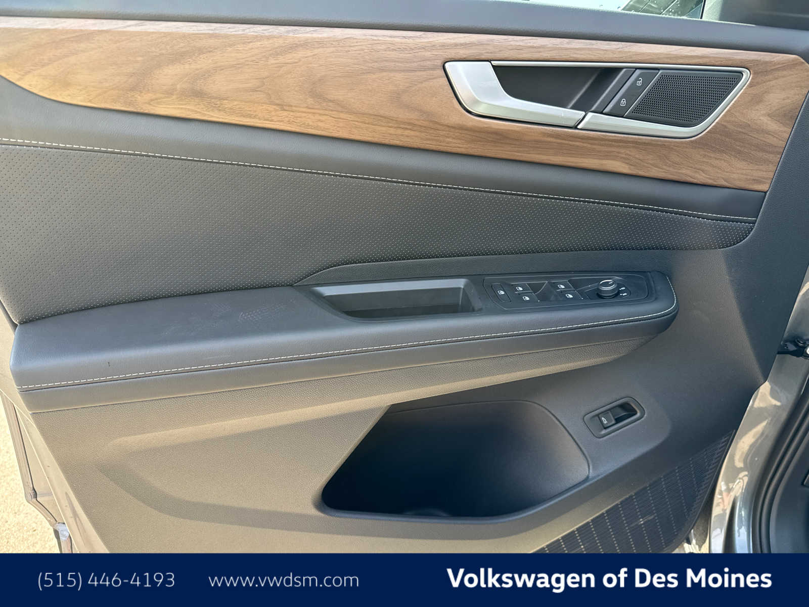 2025 Volkswagen Atlas SE Technology photo 22