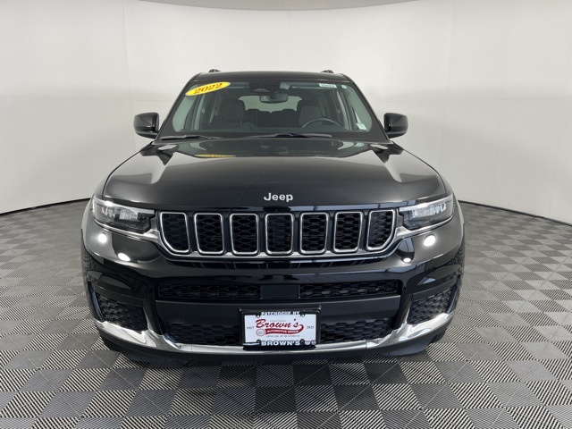 2022 Jeep Grand Cherokee Laredo photo 2